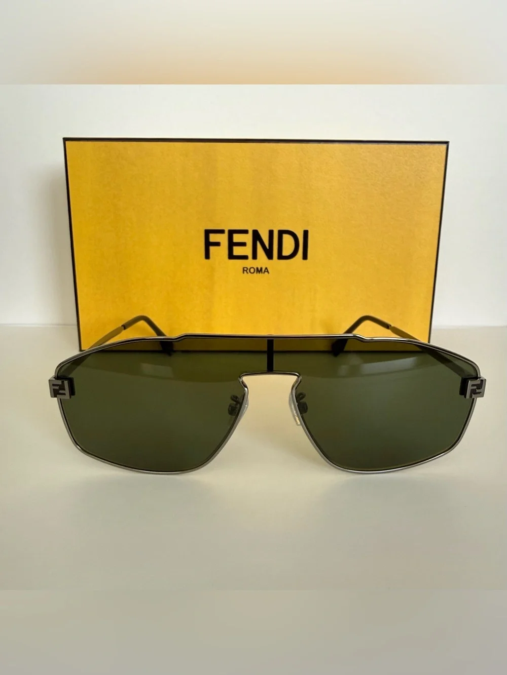 NEW!!! Fendi men sunglasses FE40129U 14N Authentic